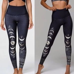 Onzie high waisted graphic las Lunas leggings